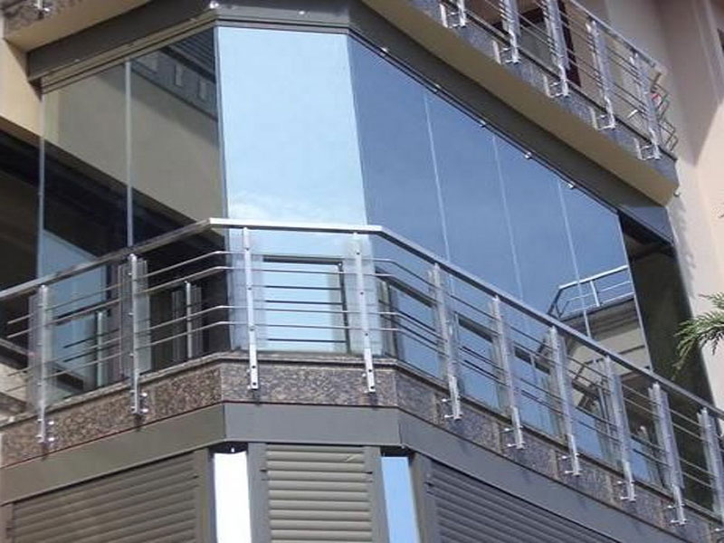 Kuşadası Katlanır Cam Balkon Sistemi